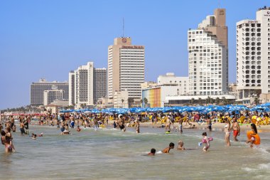 yaz plaj tel-Aviv'de