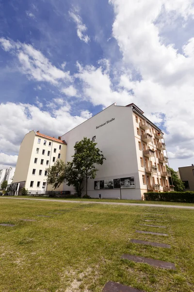 Berlin vägg memorial bernauer strasse — Stockfoto