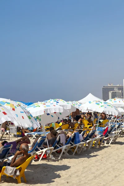 夏天在特拉维夫的海滩 — 图库照片