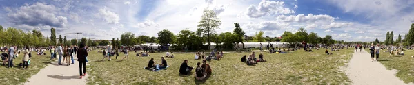 Panorama pchli targ w niedzielę Mauerpark — Zdjęcie stockowe