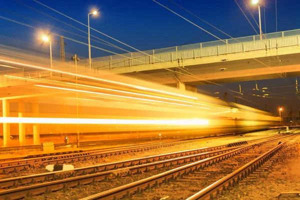 Treno espresso notturno — Foto Stock