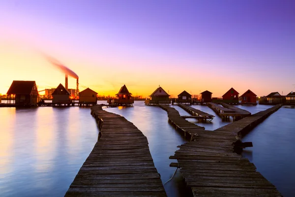 Lago Bokodi o pôr do sol — Fotografia de Stock