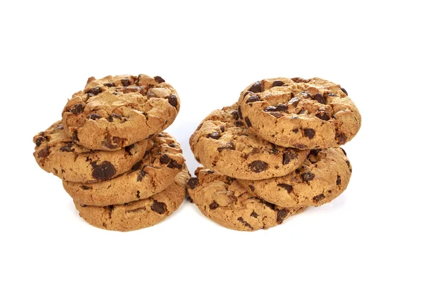 Biscotti con gocce di cioccolato su sfondo bianco — Foto Stock