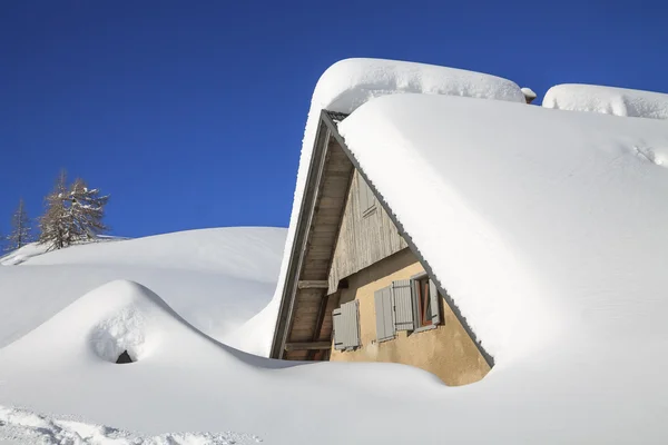 山の雪景色 — ストック写真