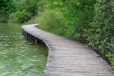 plitvice lake ahşap yolunda