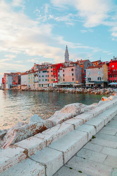 Rovinj Aconchegante Pequena Cidade Velha Beira Mar Com Porto Península — Fotografia de Stock