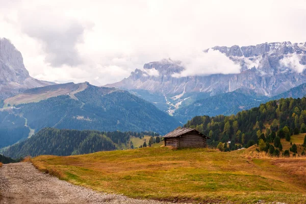 Prachtige Panorama Van Berg Seceda Odle Omgeven Door Prachtige Bergketens — Stockfoto
