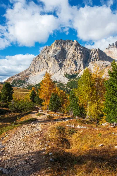 Dolomitas Durante Día Las Montañas Lagazuoi Fondo Hermosa Pelmo Averau — Foto de Stock