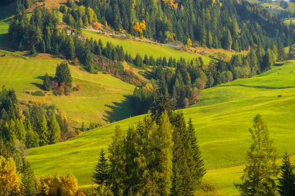 Schöner Sonnenuntergang Erhellt Den Gipfel Der Dolomiten Bei Passo Giau — Stockfoto