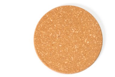 Boş tahta kesme tahtası, beyaz arka planda kullanışlı mutfak aksesuarı