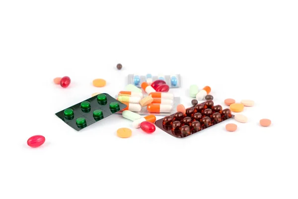 Různé Barevné Léky Listové Léky Pro Léčbu Nemocí Bílém Pozadí — Stock fotografie