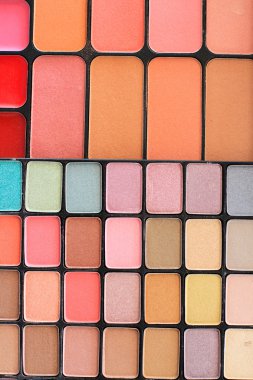 Renkli toz paleti kadar yapmak