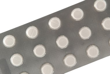 şeffaf blister kutu içinde düz beyaz tablet kadar kapalı