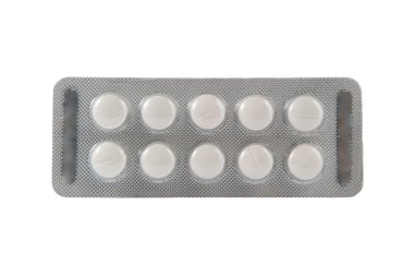 şeffaf blister kutu içinde düz beyaz tablet
