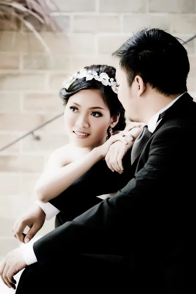 Asiatique mariage couple montrer concept de l'amour — Photo