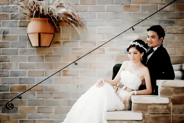 Asiatique mariage couple montrer concept de l'amour — Photo