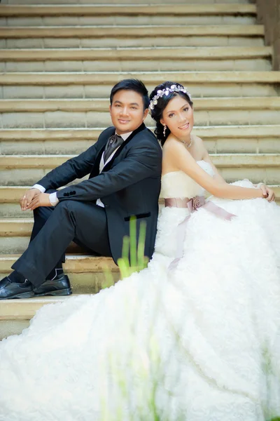 Asian woman in wedding suit show love concept — Stock Photo, Image