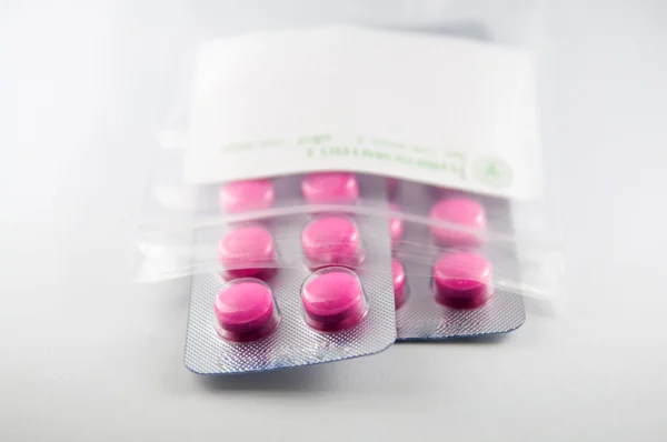 Medicine tablet blister pack in dispensing plastic bag — Stock Photo, Image