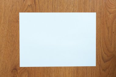 Masa ahşap beyaz kağıt