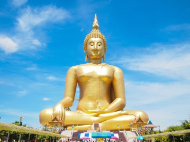 büyük altın buddha wat muang ang thong il Tayland at