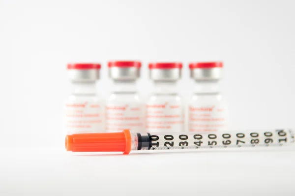 Disponibel sprutan och injektion injektionsflaskor bakgrund — Stockfoto