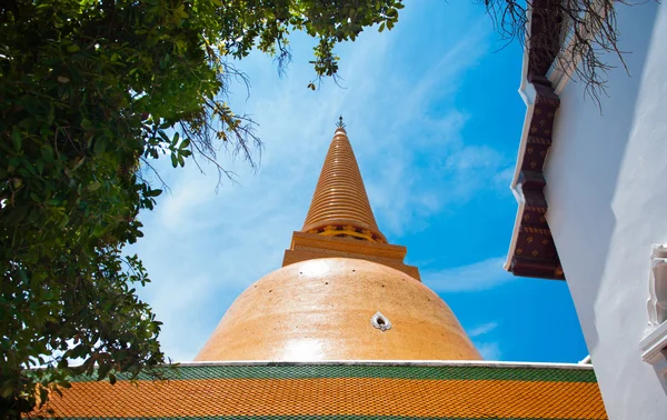 Phra Prathom Chedi na Tailândia — Fotografia de Stock