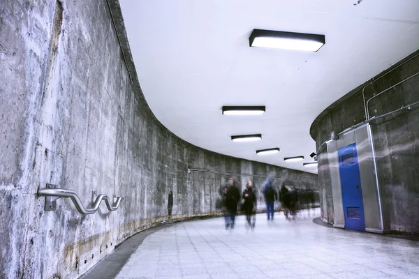 Grunge corridor it is part of a Montreal metro station. — Stock Photo, Image