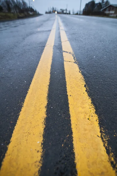 Lignes de rue jaunes (double ) — Photo