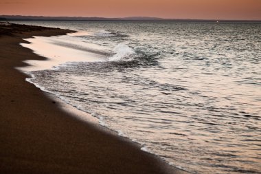 gün batımı ile deniz
