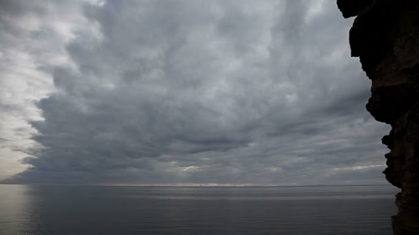 Horizon bord de mer timalapse avec ciel fou — Video