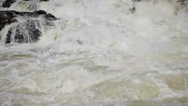 汹涌的水 — 图库视频影像