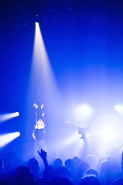dragonette konser