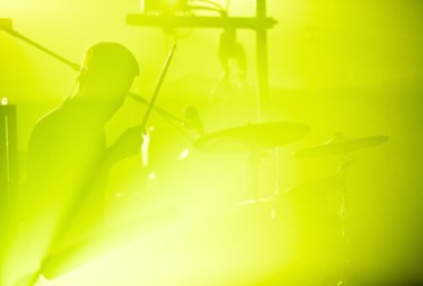 drumer silhouette içinde