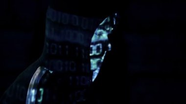 Kameraya bakarak hacker