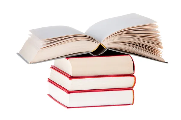 Blanc boek open op boom rode boeken — Stockfoto