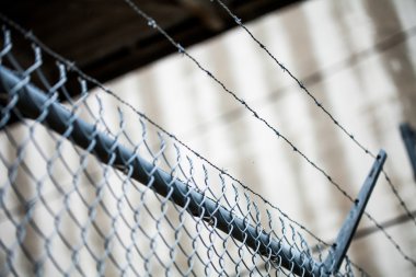 keskin barbwire yükleme detayını açık çit.
