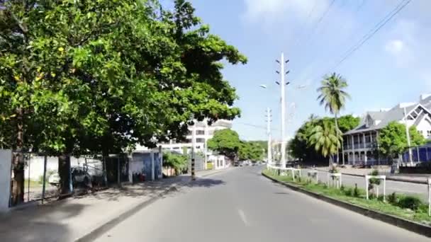 San andres eiland straten, gebouwen en gebied van binnen een auto. — Stockvideo