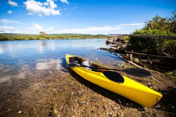 Kayak Giallo Pronto per l'uso — Foto Stock