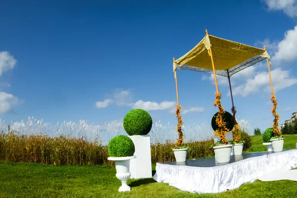 Ceremonia de boda judía al aire libre —  Fotos de Stock