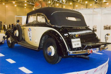 Èîğäàíèÿ oo uluslararası retro otomobil 2013