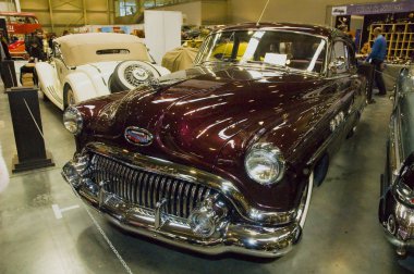 Èîğäàíèÿ oo uluslararası retro otomobil 2013