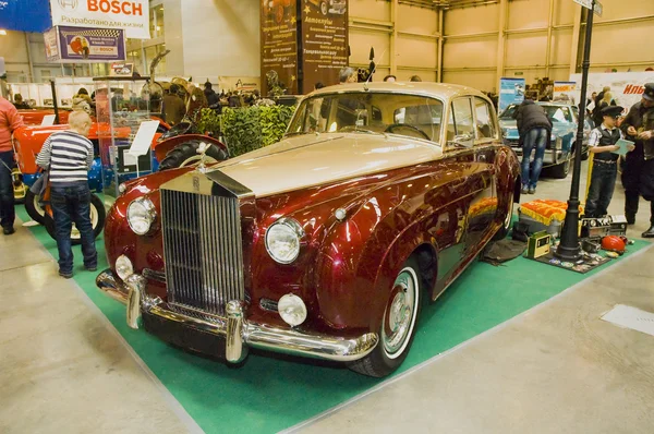 Èîğäàíèÿ oo uluslararası retro otomobil 2013