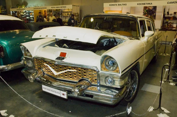 Èîğäàíèÿ oo uluslararası retro otomobil 2013