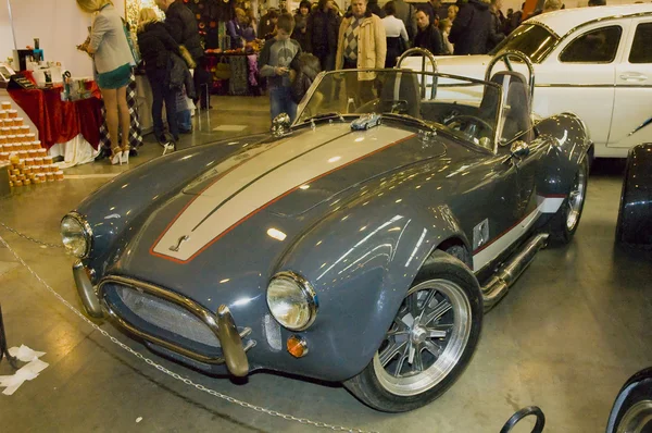 Èîğäàíèÿ oo uluslararası retro otomobil 2013