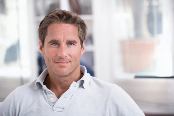Portrait of a man alone, indoor — Stock Photo, Image