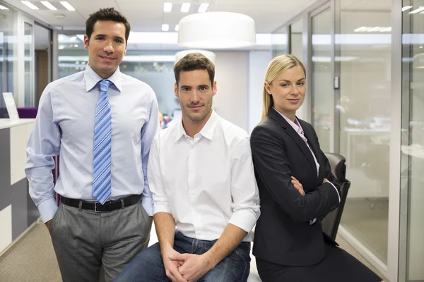 Equipo de negocios en la oficina — Foto de Stock