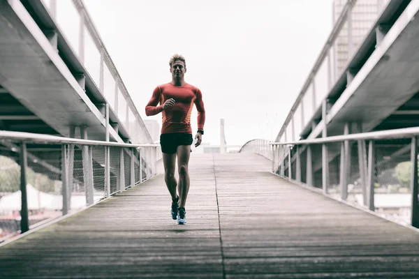 Male Runner City Caucasian Cheerfull Jogger Male His 20S — Zdjęcie stockowe