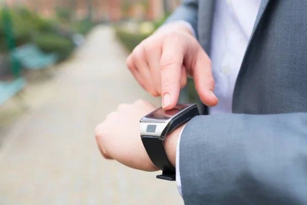 Man Using Smartwatch Close Hands — Stockfoto