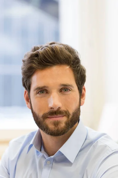 Portrait Handsome Bearded Man Office Looking Camera — Foto Stock