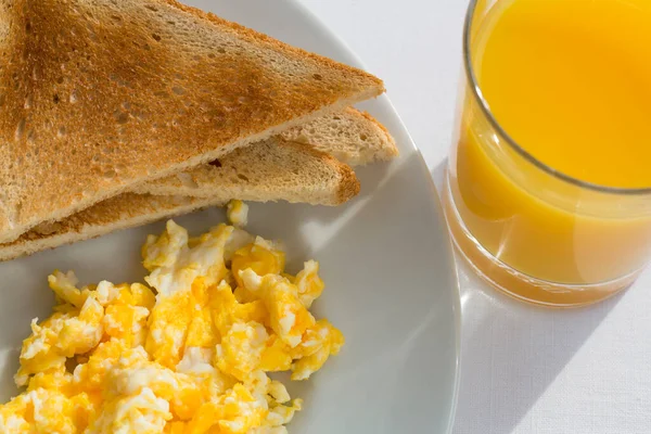 Sunny Breakfast Bacon Eggs Bread — Stock Photo, Image